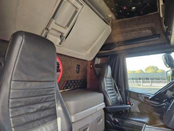 Scania R450 4x2 / 2 TANKS / NL TRUCK